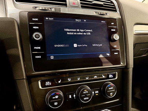 Volkswagen Golf Alltrack 18 of 24