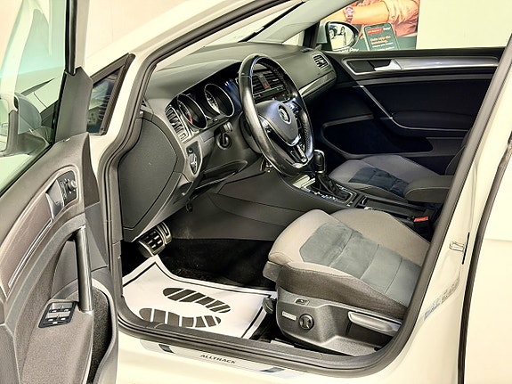 Volkswagen Golf Alltrack 7 of 24