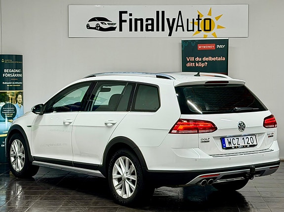 Volkswagen Golf Alltrack 3 of 24