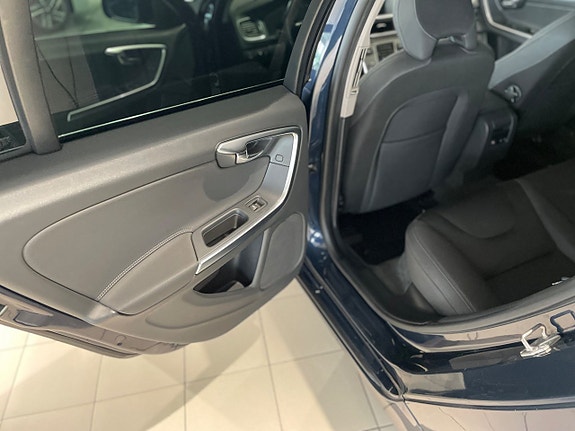 Volvo V60 20 of 22