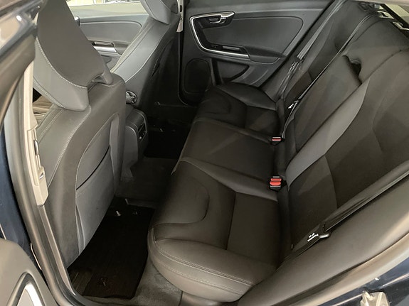 Volvo V60 17 of 22