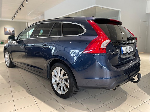Volvo V60 7 of 22