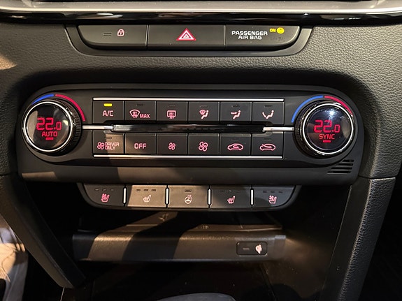 Kia Ceed 18 of 22