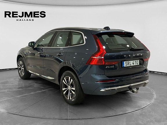 Volvo XC60 2 of 16
