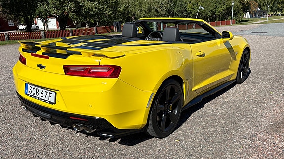 Chevrolet Camaro 7 of 13