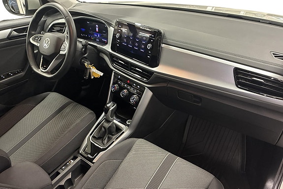 Volkswagen T-Roc 15 of 22
