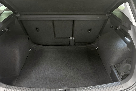 Volkswagen Tiguan 17 of 23
