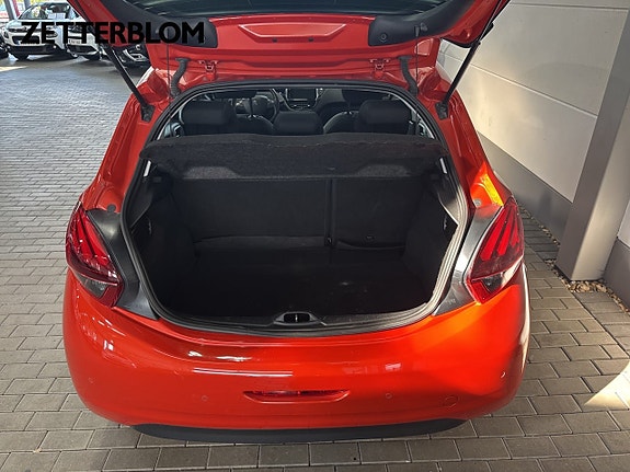Peugeot 208 6 of 16