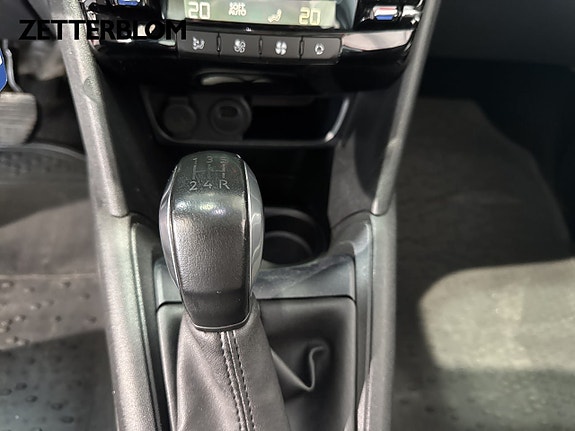 Peugeot 208 14 of 16