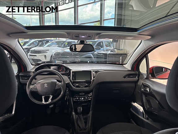 Peugeot 208 10 of 16