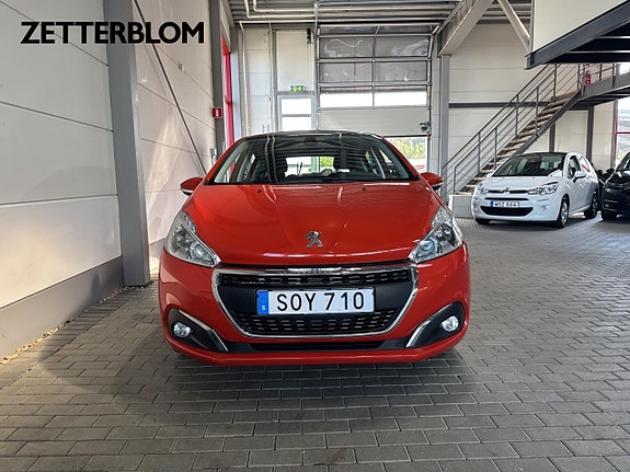 Peugeot 208 5 of 16