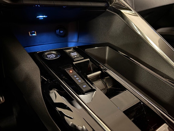 Peugeot 5008 10 of 17