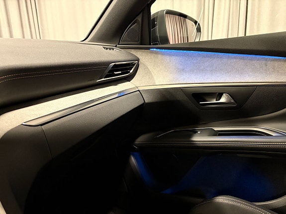 Peugeot 5008 11 of 17