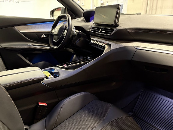Peugeot 5008 9 of 17