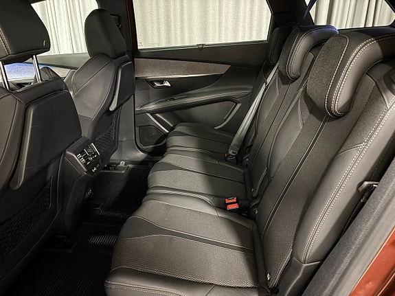Peugeot 5008 6 of 17