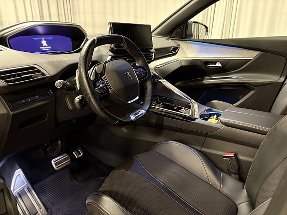 Peugeot 5008 8 of 17
