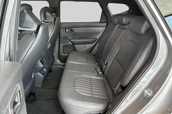 Kia Seltos 11 of 27