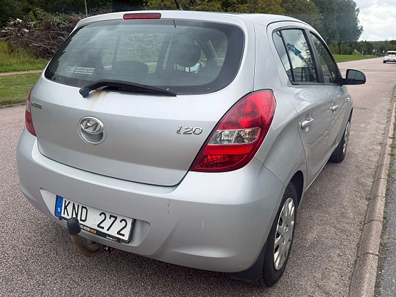 Hyundai i20 3 of 8