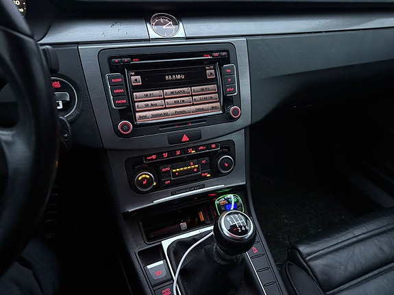 Volkswagen Passat 6 of 8