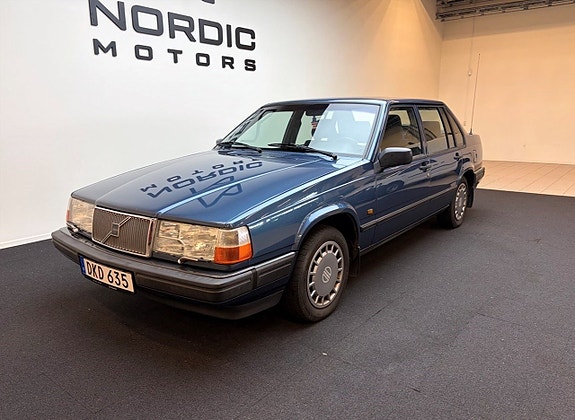 Volvo 940 2 of 9
