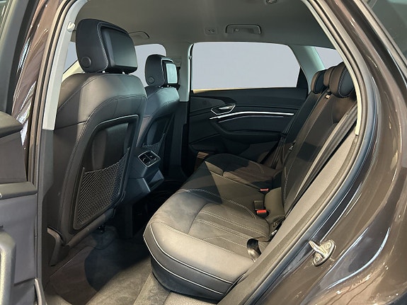 Audi Q8 e-tron 13 of 20