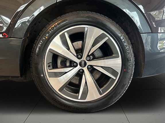 Audi Q8 e-tron 14 of 20
