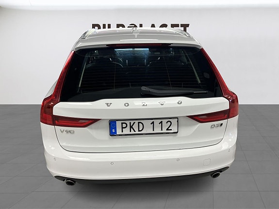 Volvo V90 4 of 17