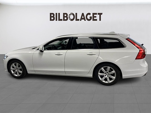 Volvo V90 2 of 17