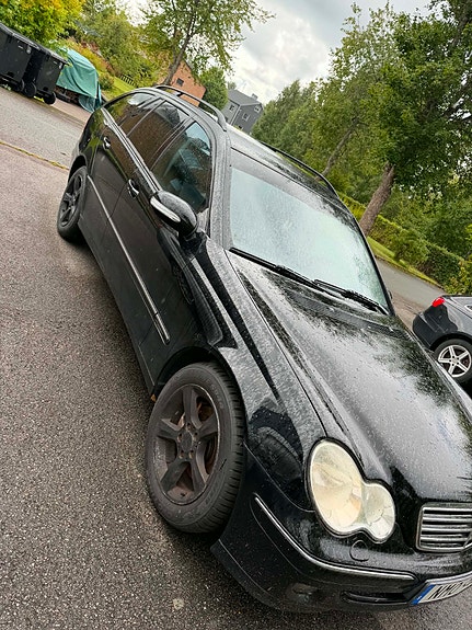 Mercedes-Benz C180 6 of 10