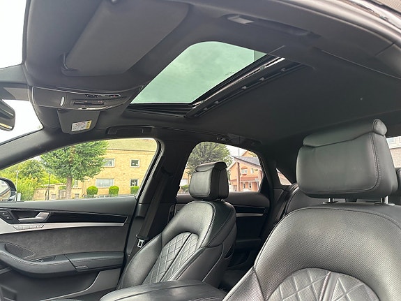 Audi A8 21 of 25