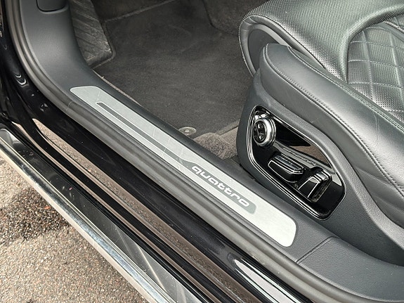 Audi A8 19 of 25