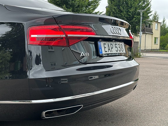 Audi A8 11 of 25