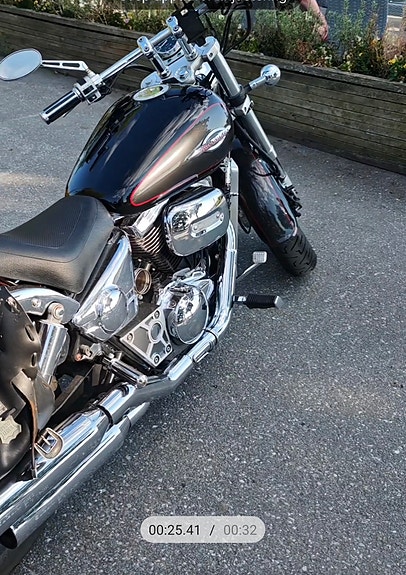 Suzuki VZ800 Marauder 4 of 6