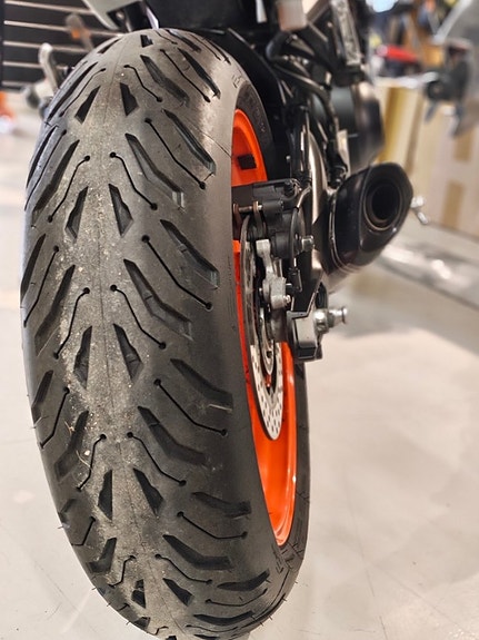 Yamaha MT-09 7 of 7
