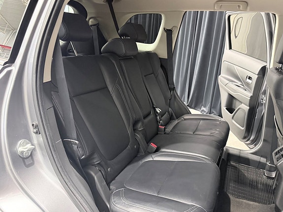 Mitsubishi Outlander 17 of 30
