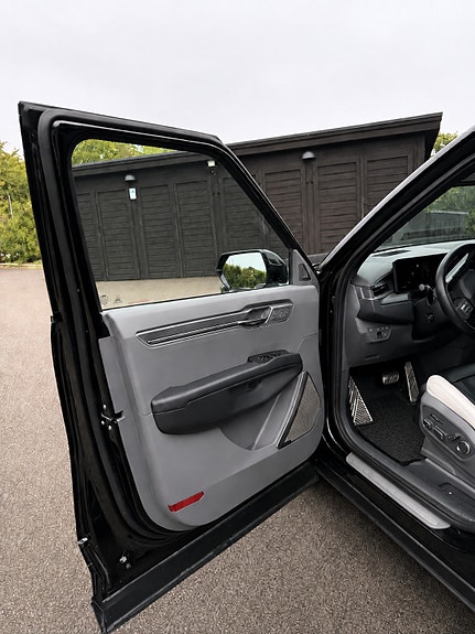 Kia EV9 6 of 7