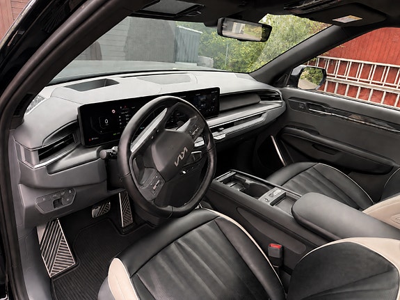 Kia EV9 4 of 7