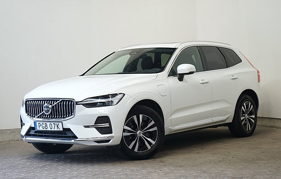 Volvo XC60 2 of 13