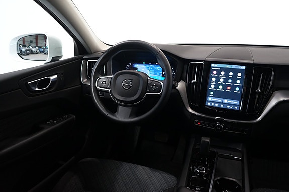Volvo XC60 5 of 13
