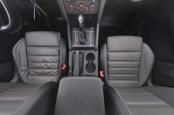 Volkswagen Amarok 15 of 27