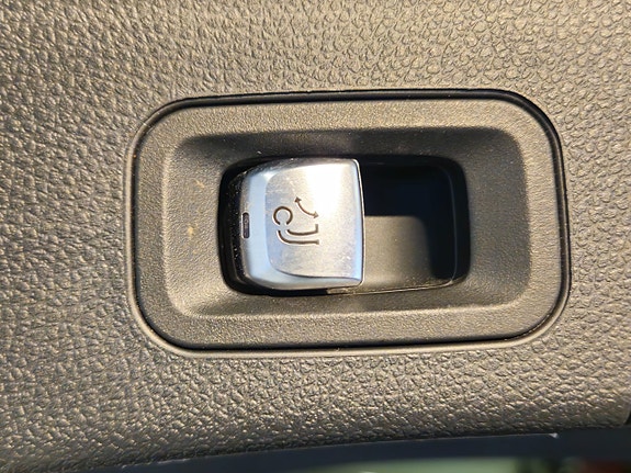 Mercedes-Benz C220 d 4 of 13