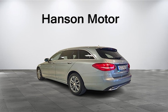 Mercedes-Benz C220 d 2 of 13