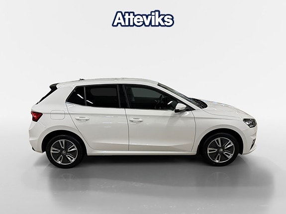 Skoda Fabia 2 of 15