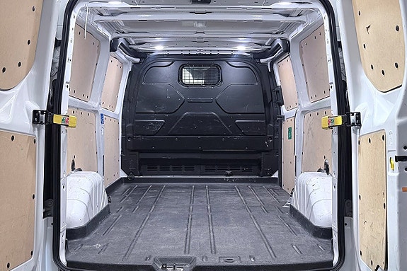Ford Transit Custom 11 of 25