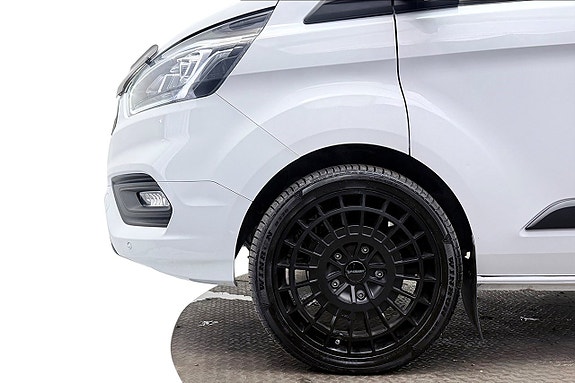 Ford Transit Custom 9 of 25