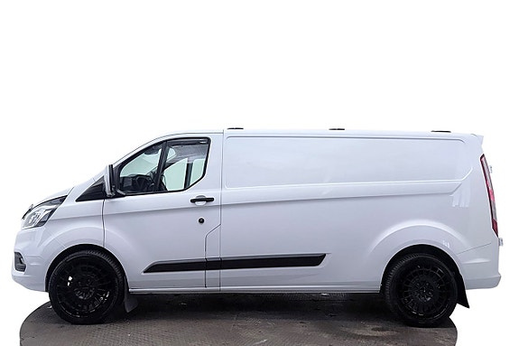 Ford Transit Custom 8 of 25
