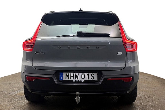 Volvo XC40 8 of 30