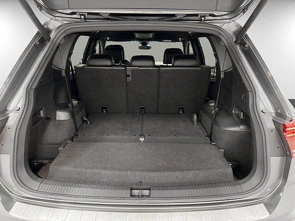 Volkswagen Tiguan Allspace 14 of 21