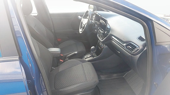 Ford Puma 3 of 9