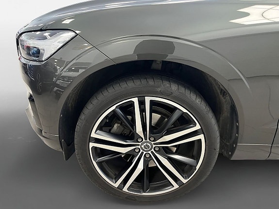 Volvo XC60 14 of 16